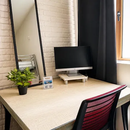 Prime Spot, Stylish Industrial Apt, Sleeps 11 * Gzira
